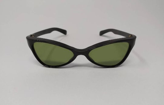 1950s American Vintage Beautiful Rare Black Cat Eye Sunglasses