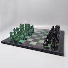 Prodotti 1970s Stunning Black and Green Chess Set in Volterra Alabaster Handmade Made in Italy