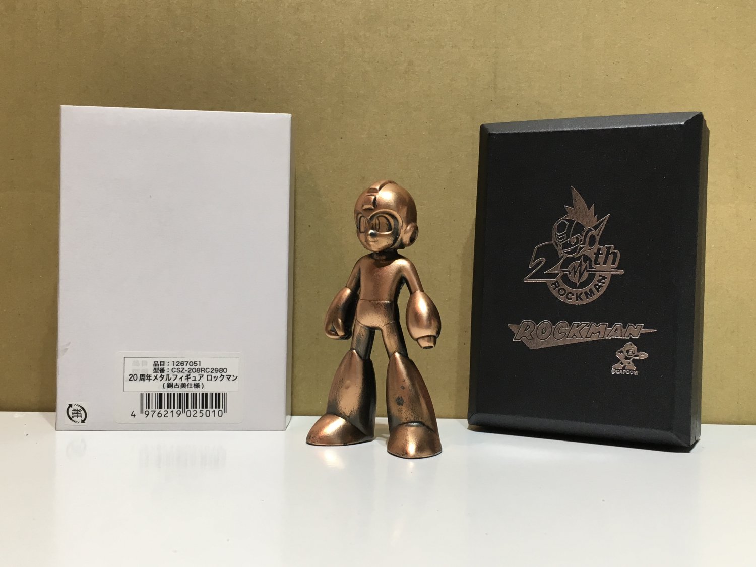 Rockman Mega Man 20th Anniversary Metal Statue Figure Copper Collectible Rare Capcom