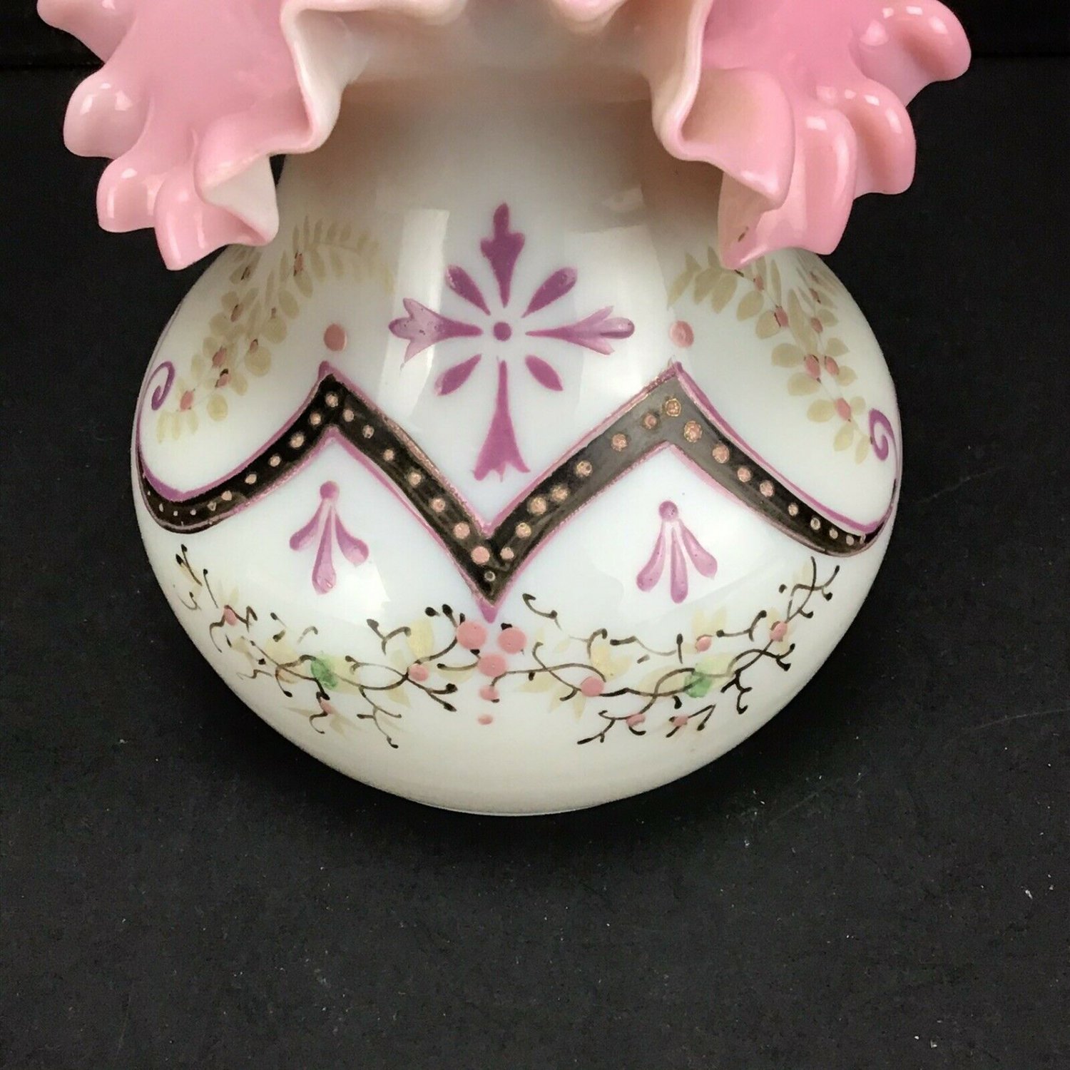 Antique Victorian Bristol Opaline Hand Blown Cased Glass Vase With Pink Ruffle 9092