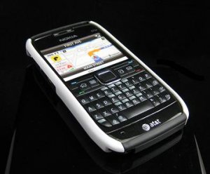 Hard Plastic Robotic Cover Case for Nokia E71 - Black / White