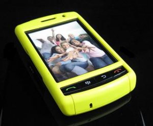 PREMIUM Hard Plastic Shield Cover Case for BlackBerry Storm 9500/9530 - Solid Yellow