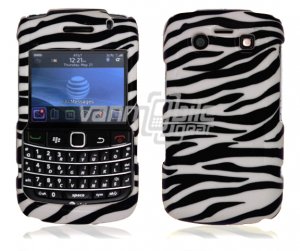 White/Black Hard Design 2-Pc Snap On Faceplate Case for BlackBerry Bold 9700