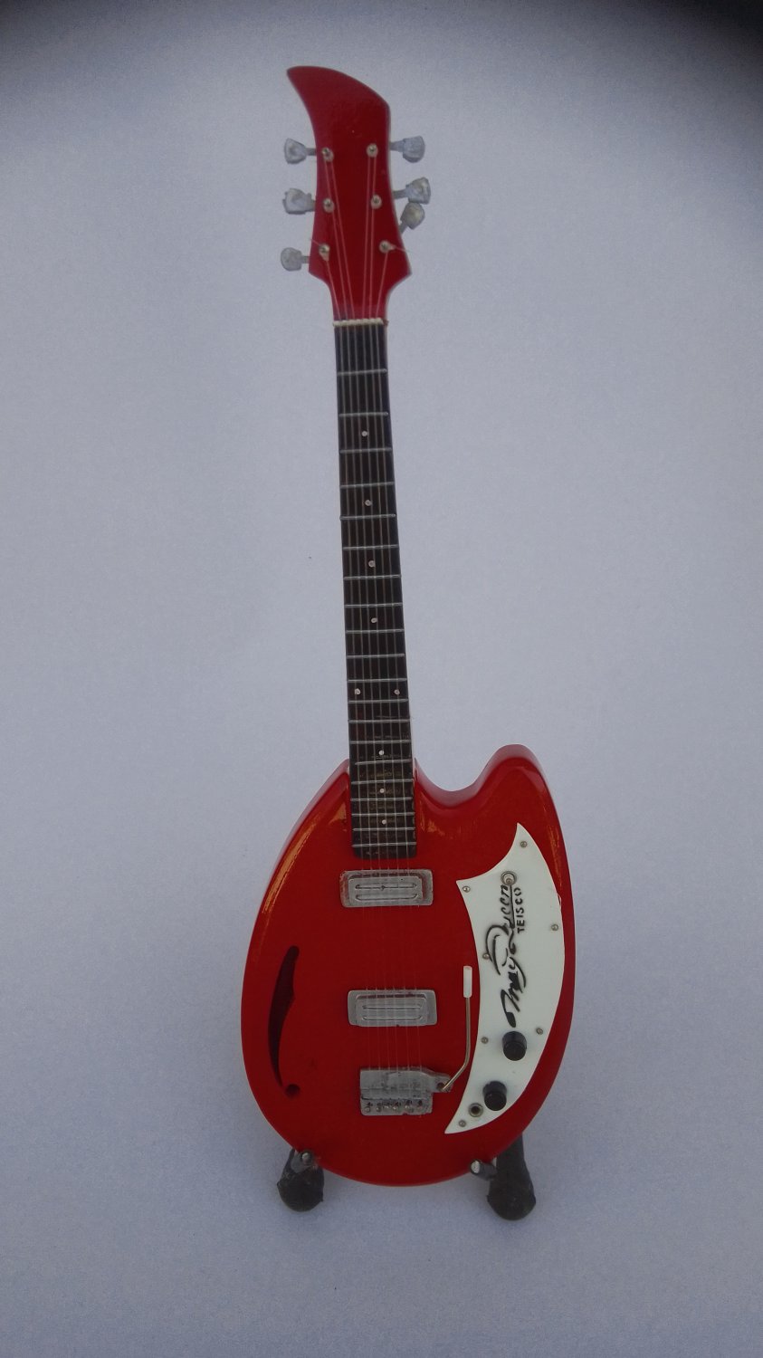 Miniature guitar decorative