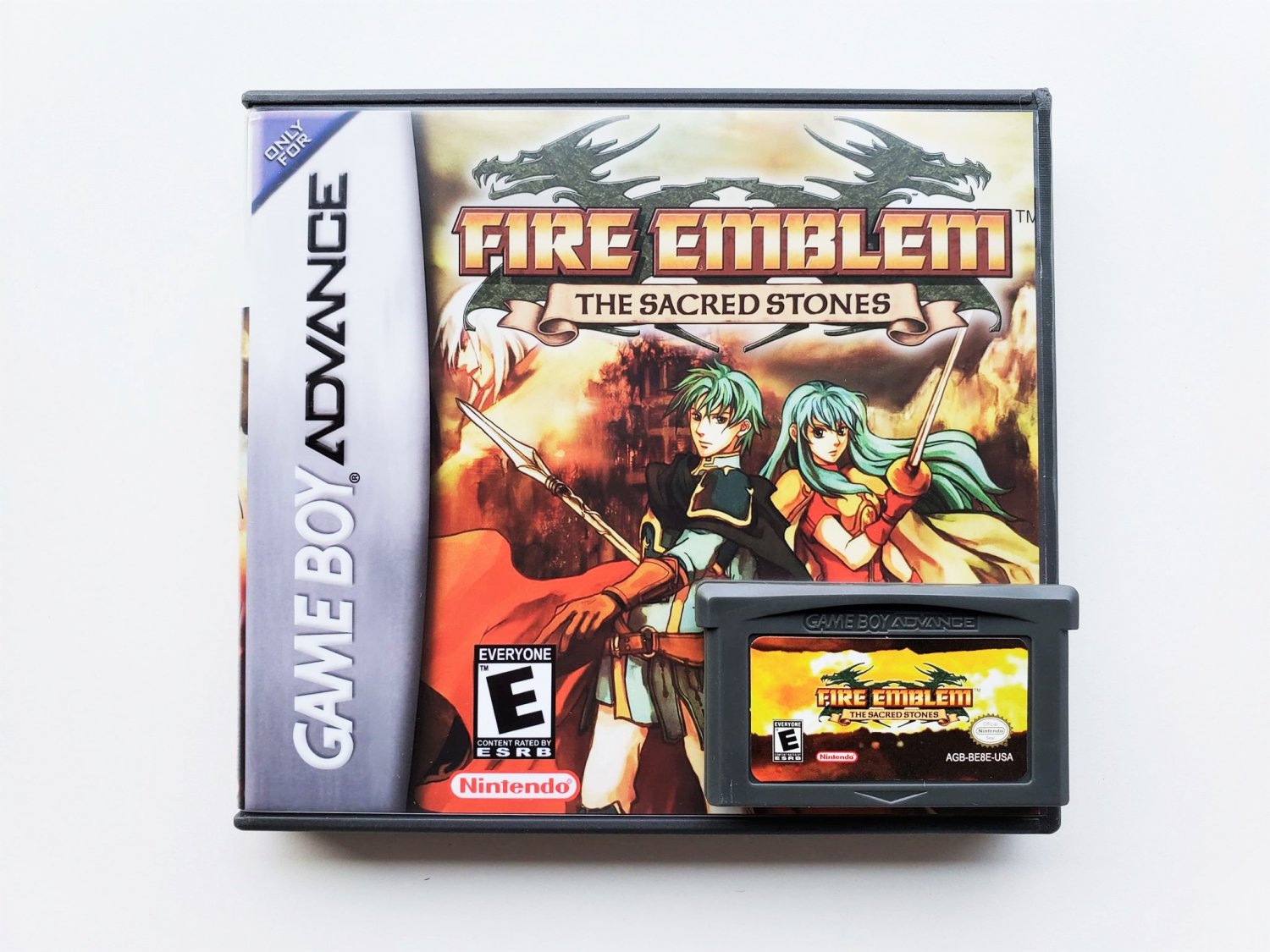 Fire Emblem Sacred Stones Game + Case GBA Game Boy Advance English (USA)