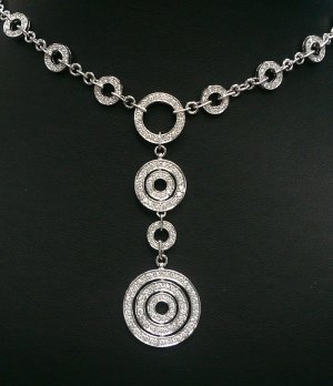 18K White Gold 2.73cts Diamond Necklace