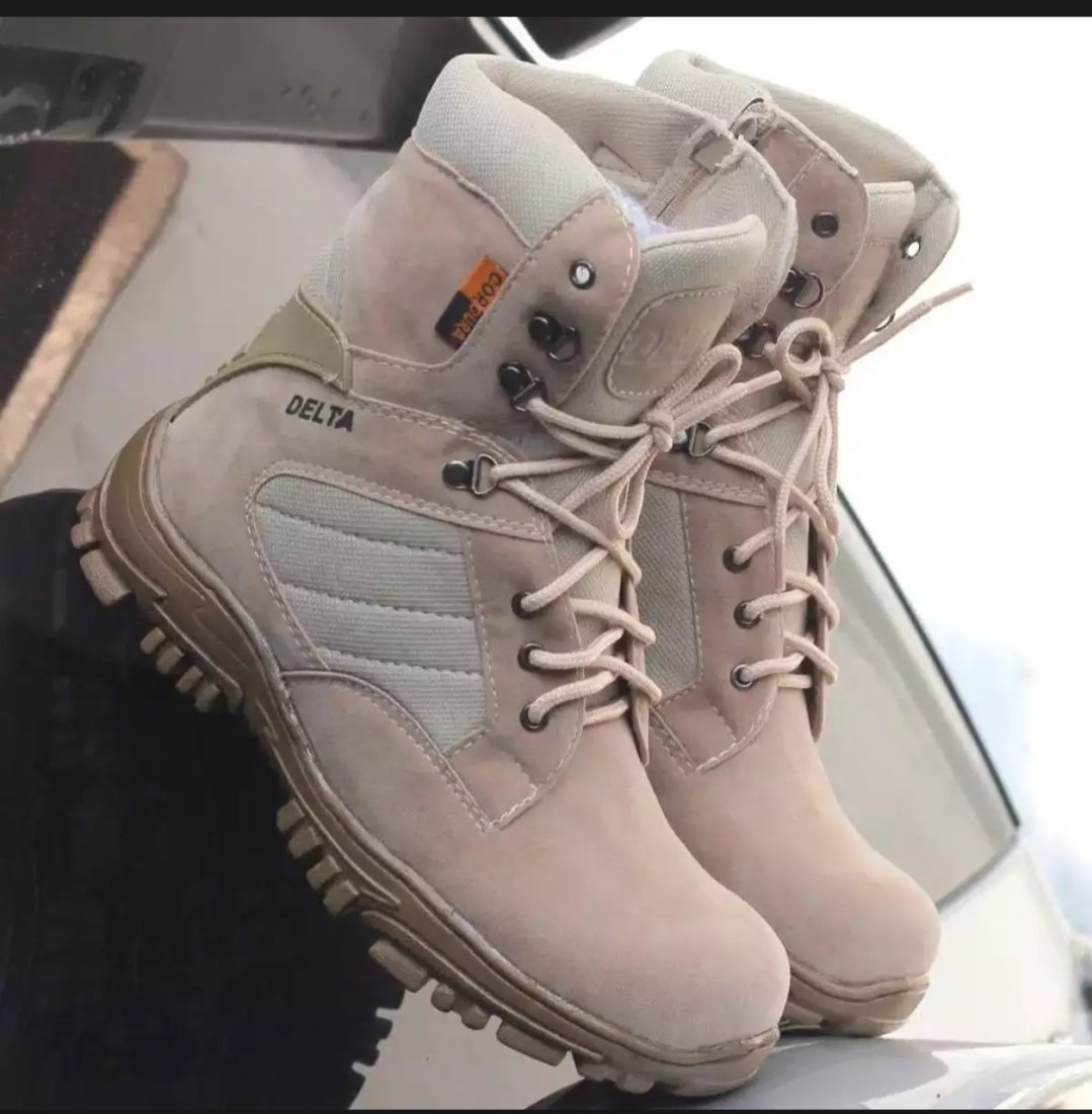 Delta boots