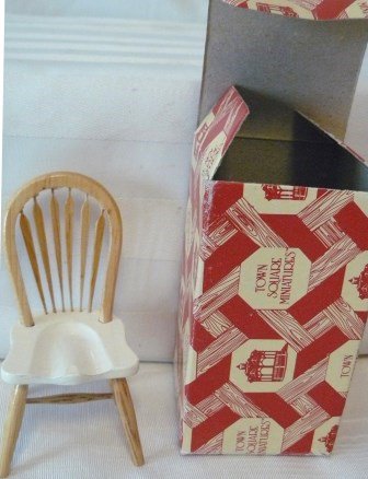 Single Miniature Utility/Kitchen Chair, Town Square Miniatures, NIB, NOS