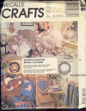 McCall's Sewing Pattern 888, Pillows, Wall hanging, mats, necklace, belt and apron, One size