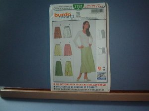 Sewing Pattern  Bruda 3152 - Six skirts - Sizes 10 -28