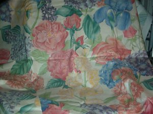 Sewing Fabric  No. 274 Huge pastel flowers for Drapery