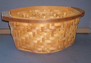 Basket - Hardwood Maple  - Heartwood design - 12X8.5X5 - Beautiful  Longaberger