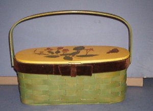 Basket - Purse - Lined - key ring to match - 9.5X 4  X 4" Hand made.  Very Sweet