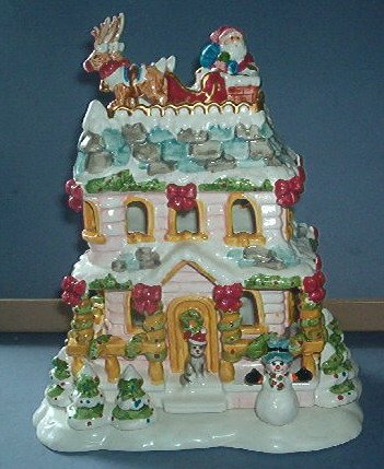 Tea Light House - Santa arrival on Xman night - Avon - 10"X6.5"X5" Beautiful