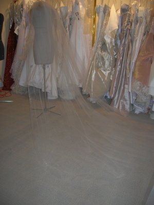 Bridal veil 207 Ivory