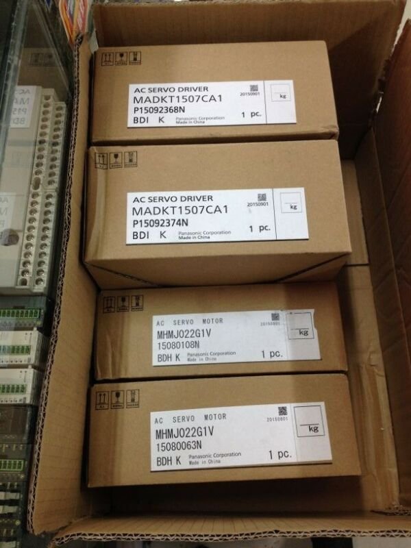PANASONIC SERVO MOTOR  MHMJ022G1V new  