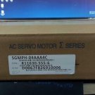 YASKAWA SERVO MOTOR SGMPH-04AAA4C SGMPH04AAA4C NEW  