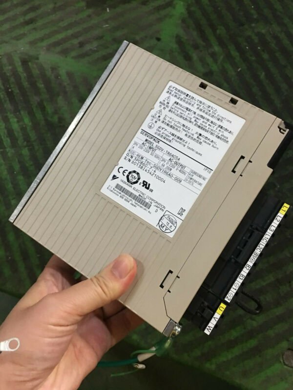 YASKAWA servo  driver SGDV-1R6A05A Refurbished  