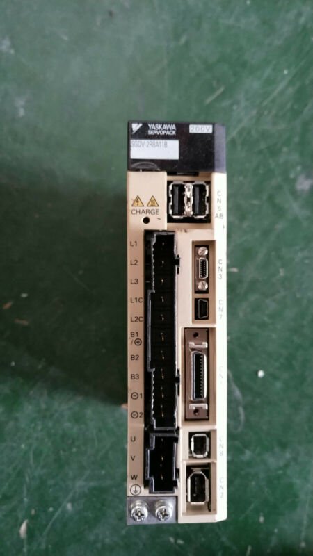 YASKAWA servo  driver  SGDV-2R8A11B Refurbished  