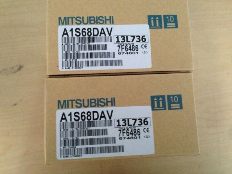 MITSUBISHI D/A CONVERTER UNIT A1S68DAV NEW  
