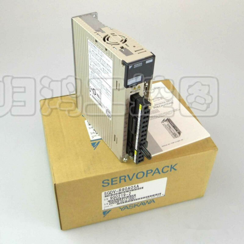 YASKAWA servo  driver SGDV-R90A05A new  