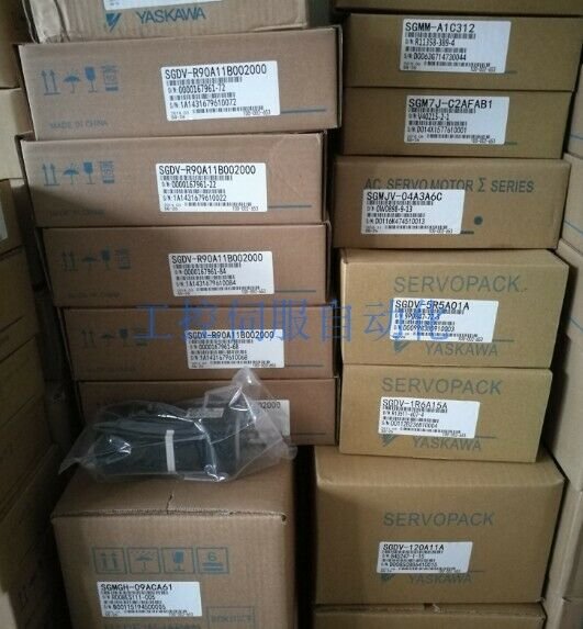 YASKAWA servo  driver SGDV-5R5A01B NEW  