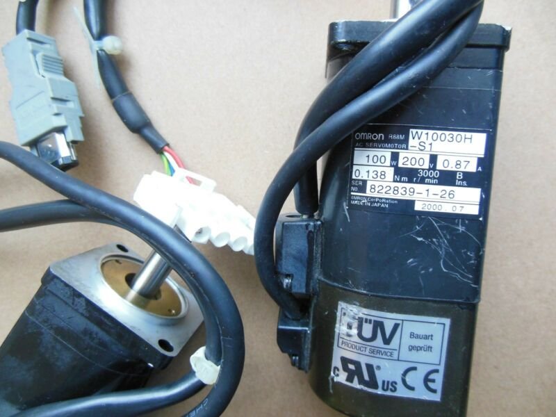 OMRON SERVO MOTOR R88M-W10030H-S1 R88MW10030HS1 Refurbished  