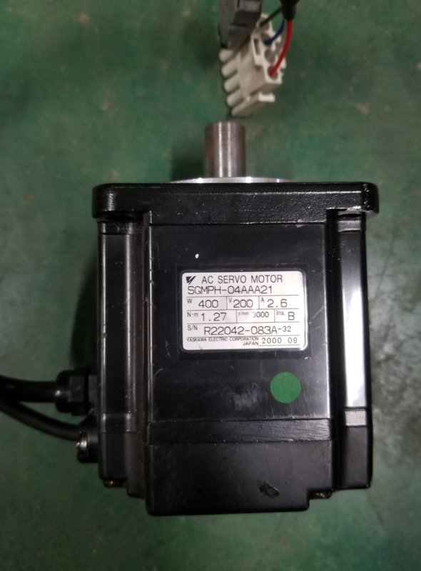 YASKAWA SERVO MOTOR SGMPH-04AAA21 SGMPH04AAA21 Refurbished  