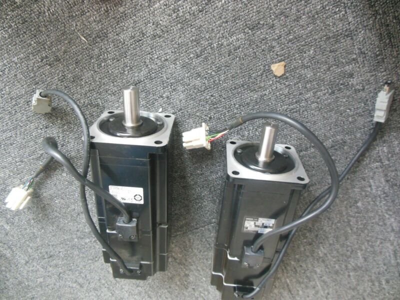 OMRON SERVO MOTOR R88M-W75030T-B R88MW75030TB Refurbished 2-5 days delivery