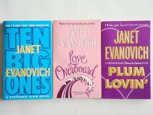 Janet Evanovich Love Overboard Plum Lovin' Ten Big Ones book lot