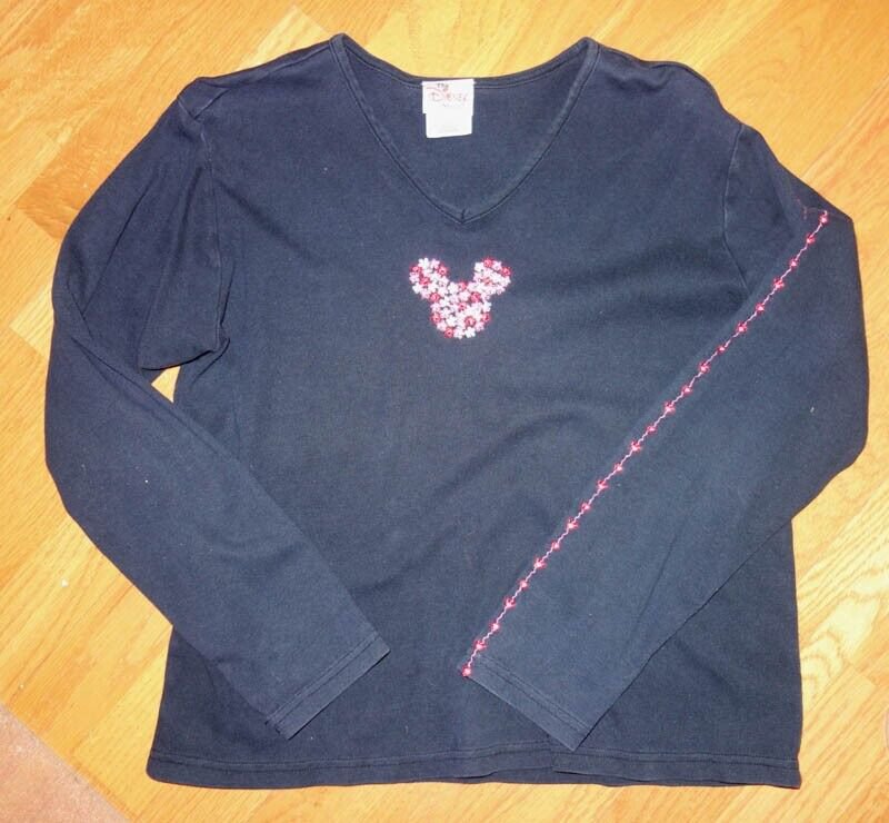 Disney Store Women&acirc;��s Black Long Sleeve Embroidered Mickey Mouse V Shirt Large