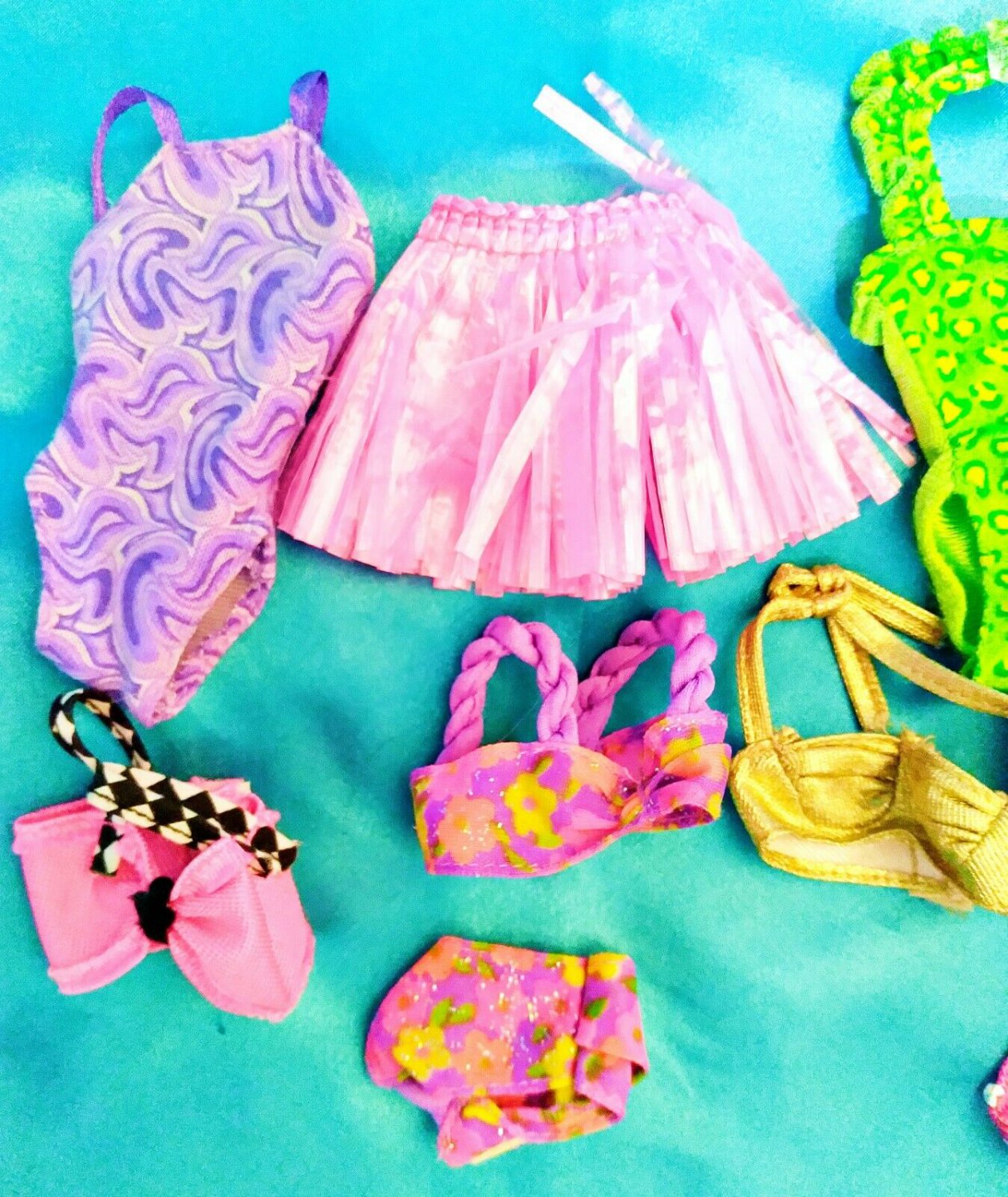 90s ERA - BATHING SUITS BIKINIS HULU SKIRT BARBIE SKIPPER SMALL LOT