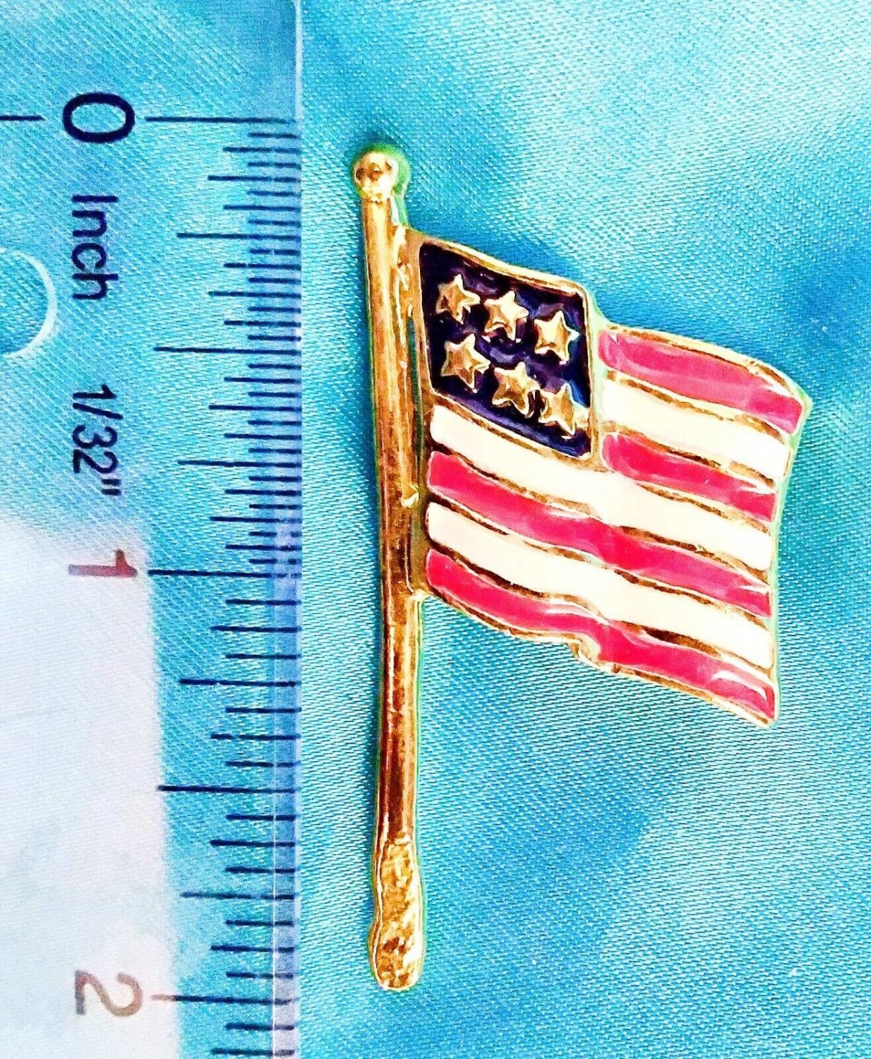AMERICAN FLAG Lapel Pin High Quality All Metal USA U.S.A. America