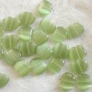 20 Pieces of Glass Green Apple Beads Free Shipping