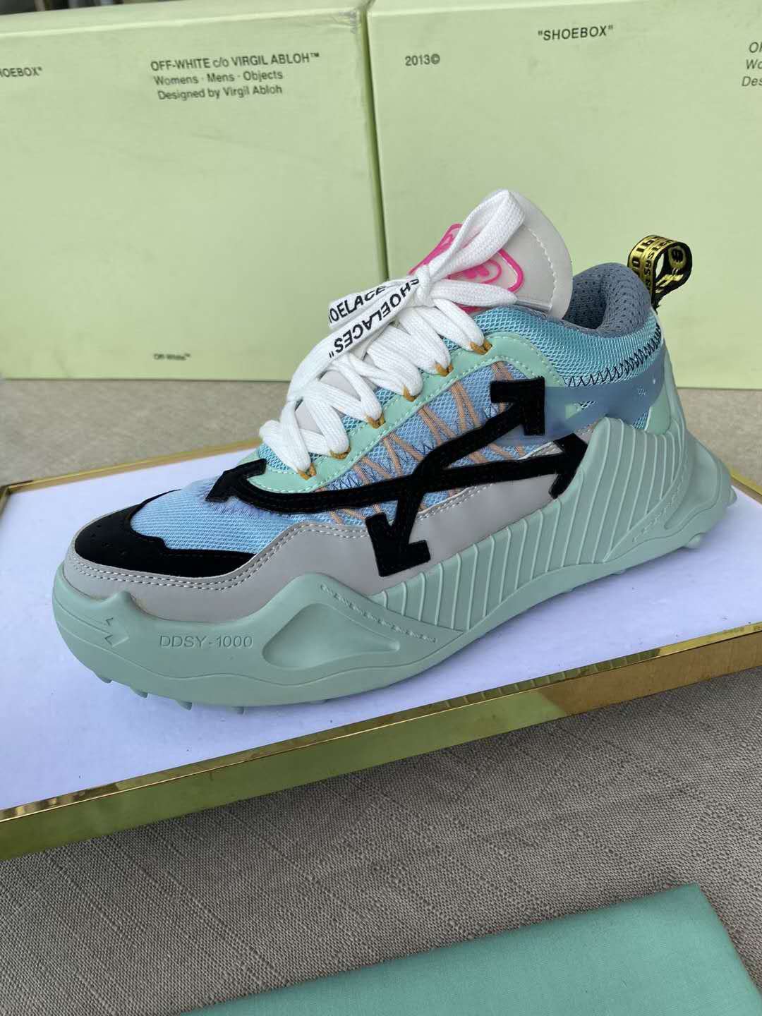 kanye west trainers 2019