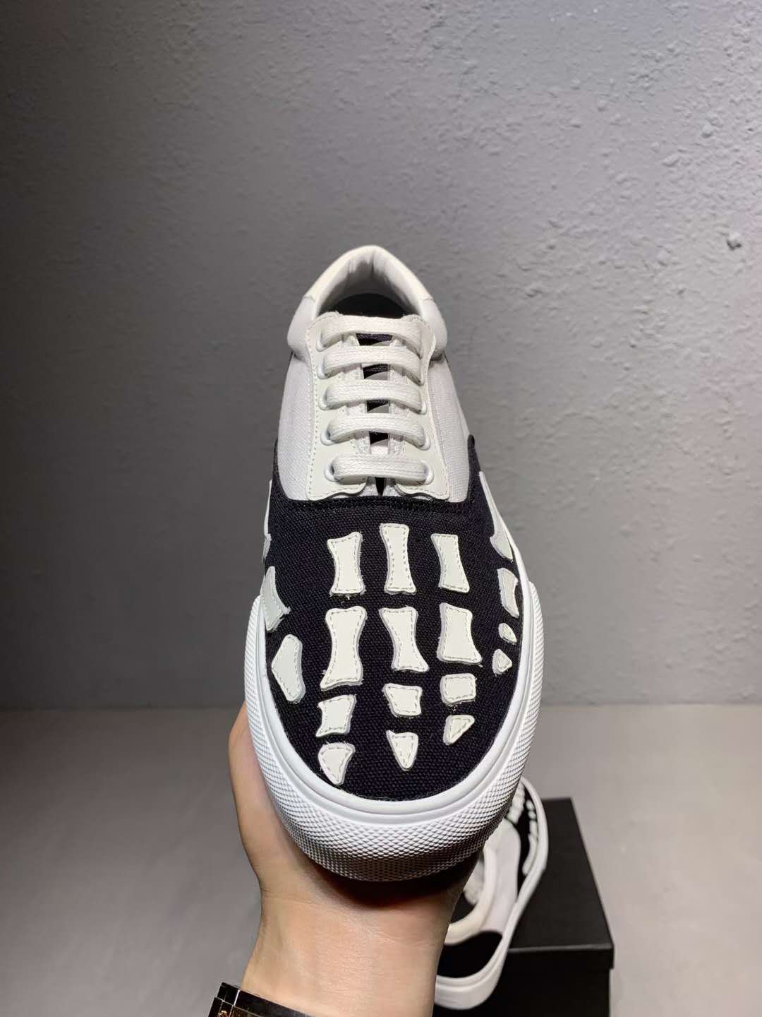 skel toe amiri