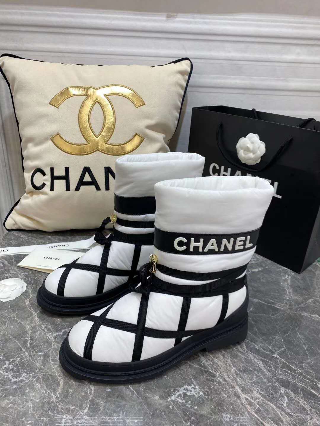 Women Shoes Paris Fashion Show Snow Boots White Down Boots