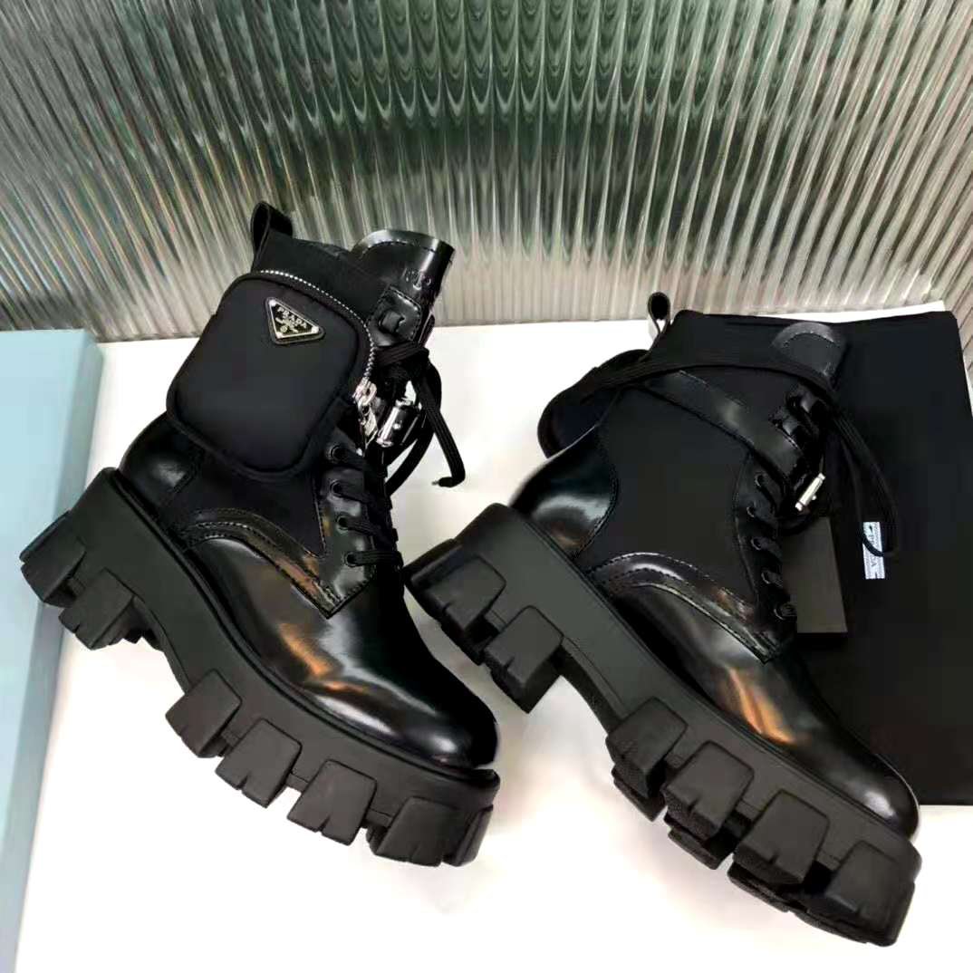 removable pouch combat boot