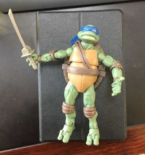 Rare 1989 Teenage Mutant Ninja Turtles Leonardo da vinci with weapon ...