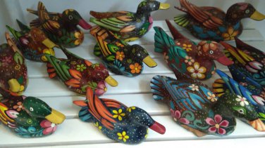 DUCK STATUE WOODEN AUTHENTIC