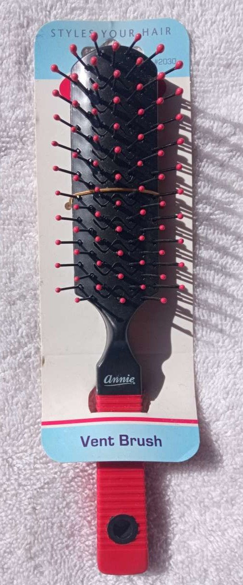 Annie Rubberized Soft Grip Vented Vent Hair Brush Red Simple Plastic Basic Plain