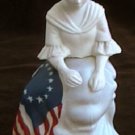 Avon Betsy Ross 1976 figurine Topaze perfume cologne