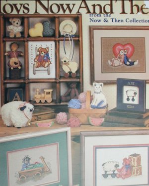 Cross stitch pattern booklet Toys Now and Then by Leisure Arts 496