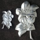 Vintage sterling silver flower pin marked Lang circa 1945 brooch jewelry Vintage sterling silver flower pin marked Lang circa 1945 brooch jewelry