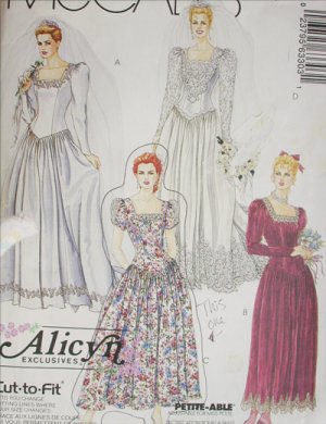 Vintage sewing pattern: 1960s wedding dress, bridesmaid, bow