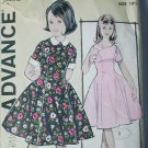 Advance 9846 vintage 1960s sewing pattern girls dress size 10 1/2 B31 1/2