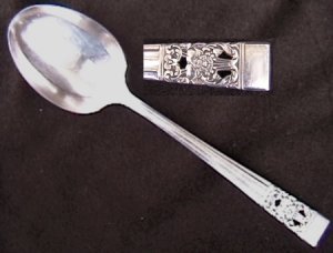 Oneida Coronation silverplate sugar spoon no monogram