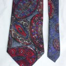 Man's tie by Executive Collection polyester print 4 inch necktie Man's tie by Executive Collection polyester print 4 inch necktie