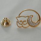 Avon lapel cat pin gold tone with silver marked jewelry Avon lapel cat pin gold tone with silver marked jewelry