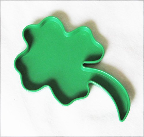 Tupperware shamrock cookie cutter plastic